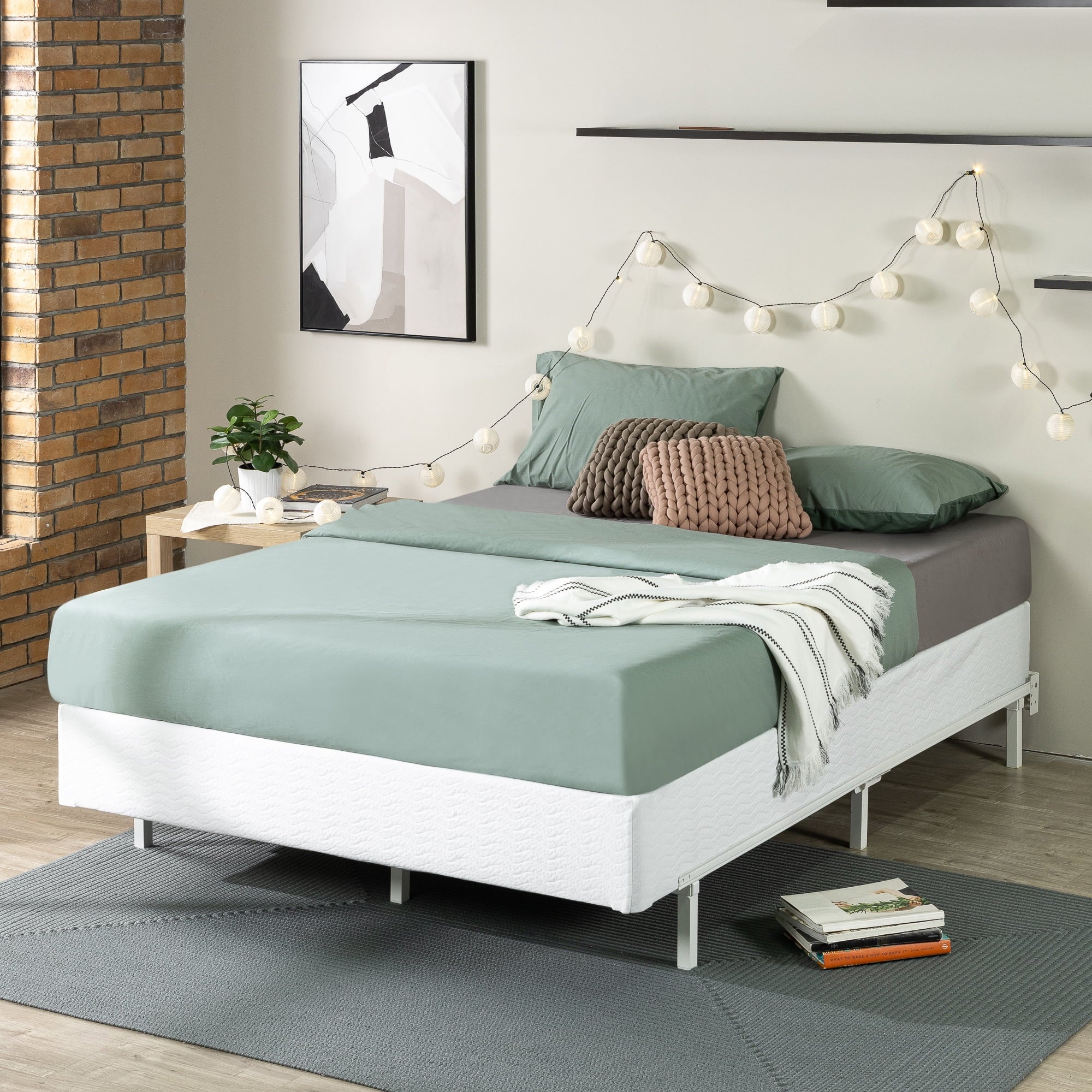 Queen 9" Metal Mattress Foundation T316363