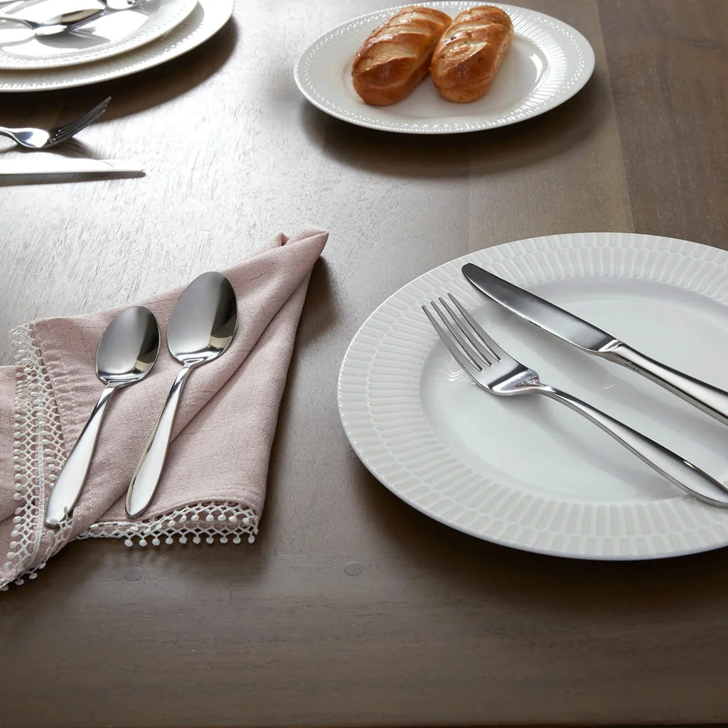 20 Piece Flatware Set, Service for 4 F593