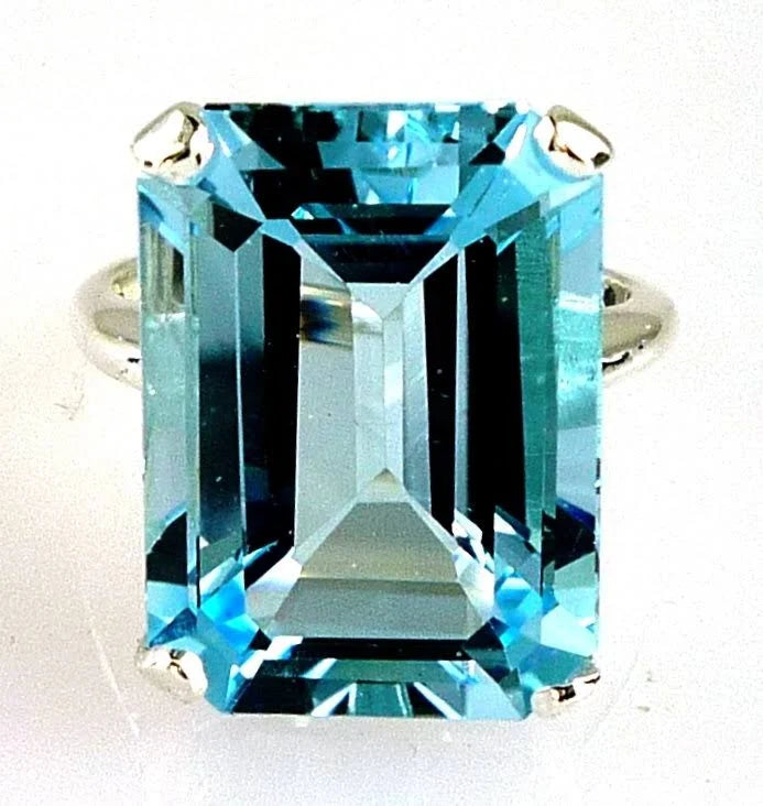 Emerald Cut Blue Topaz Ring 925 Sterling Silver 17.95 Carats D4983