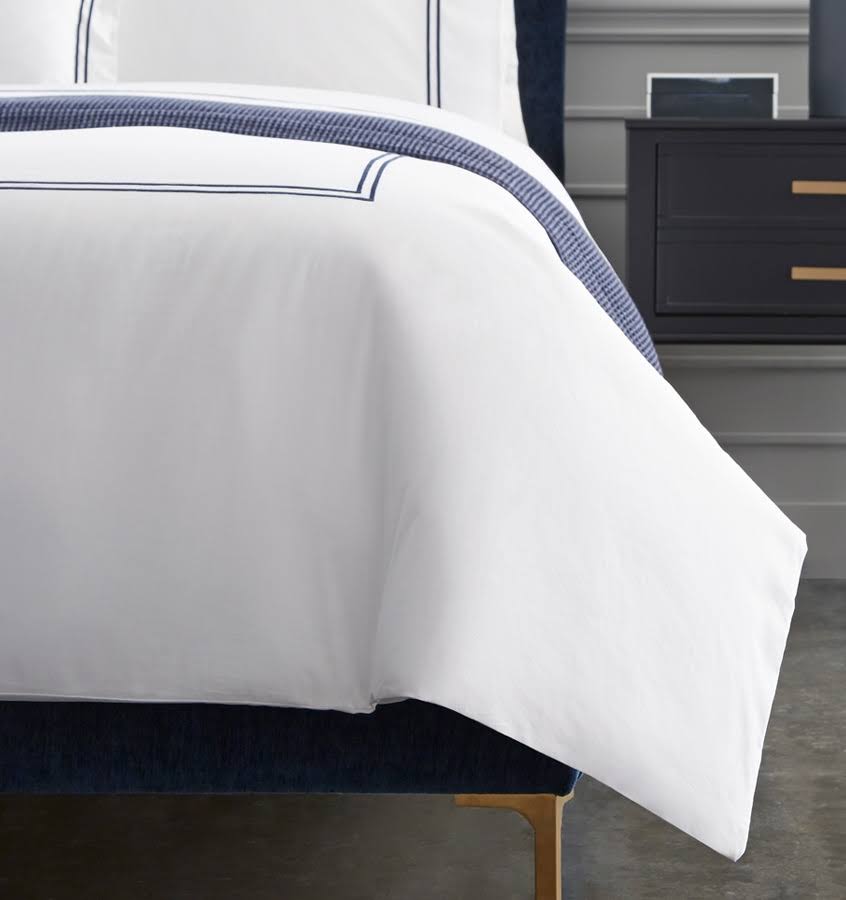 Full/Queen White/Blue Duvet Cover W3406