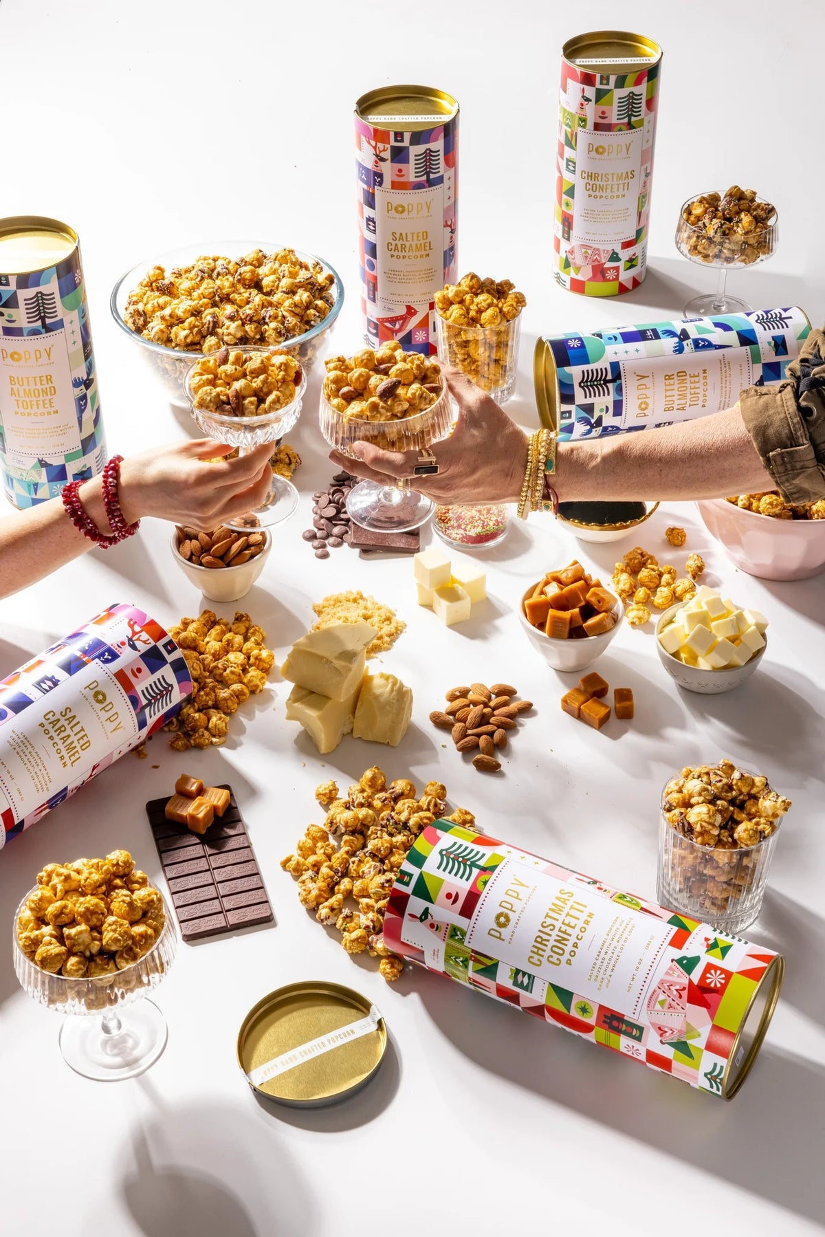 Butter Almond Toffee Holiday Cylinder B6977