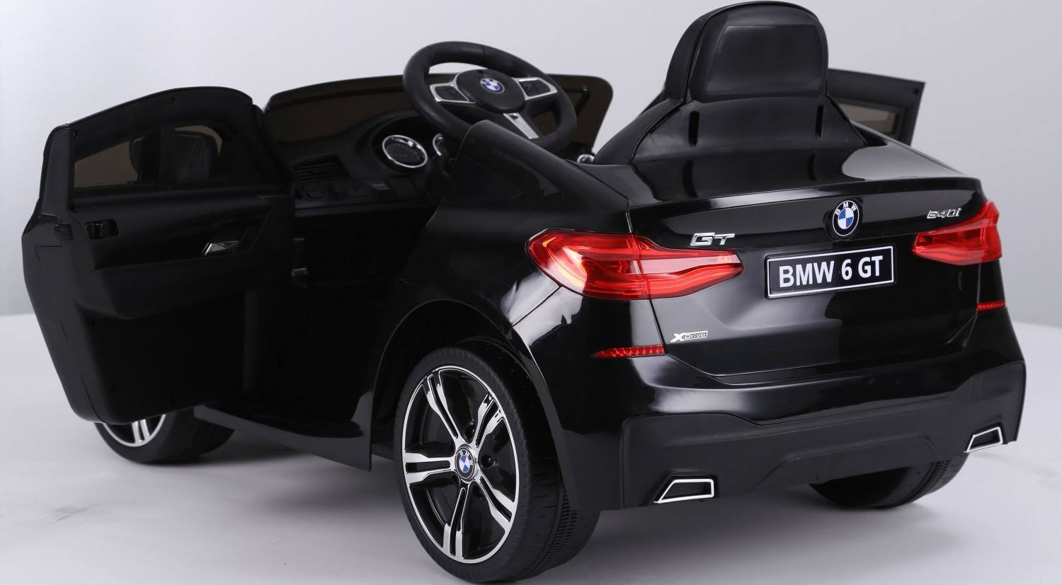 12V Electric Ride On Toy Car with Remote Control R621429