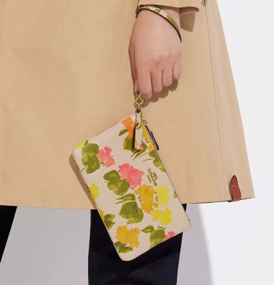 Womens Floral Printed Leather Small Wristlet N331372