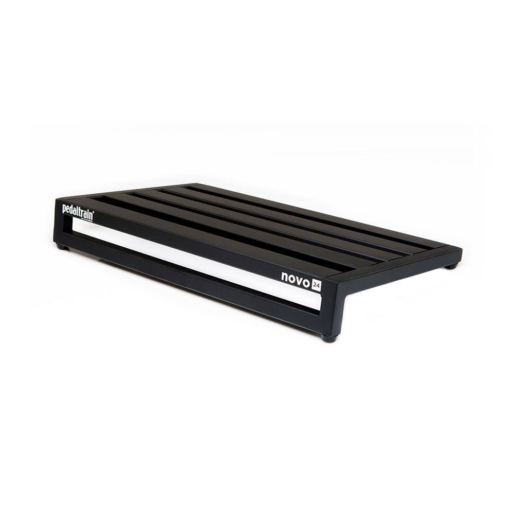 Novo 24 Pedalboard with Tour Case X131