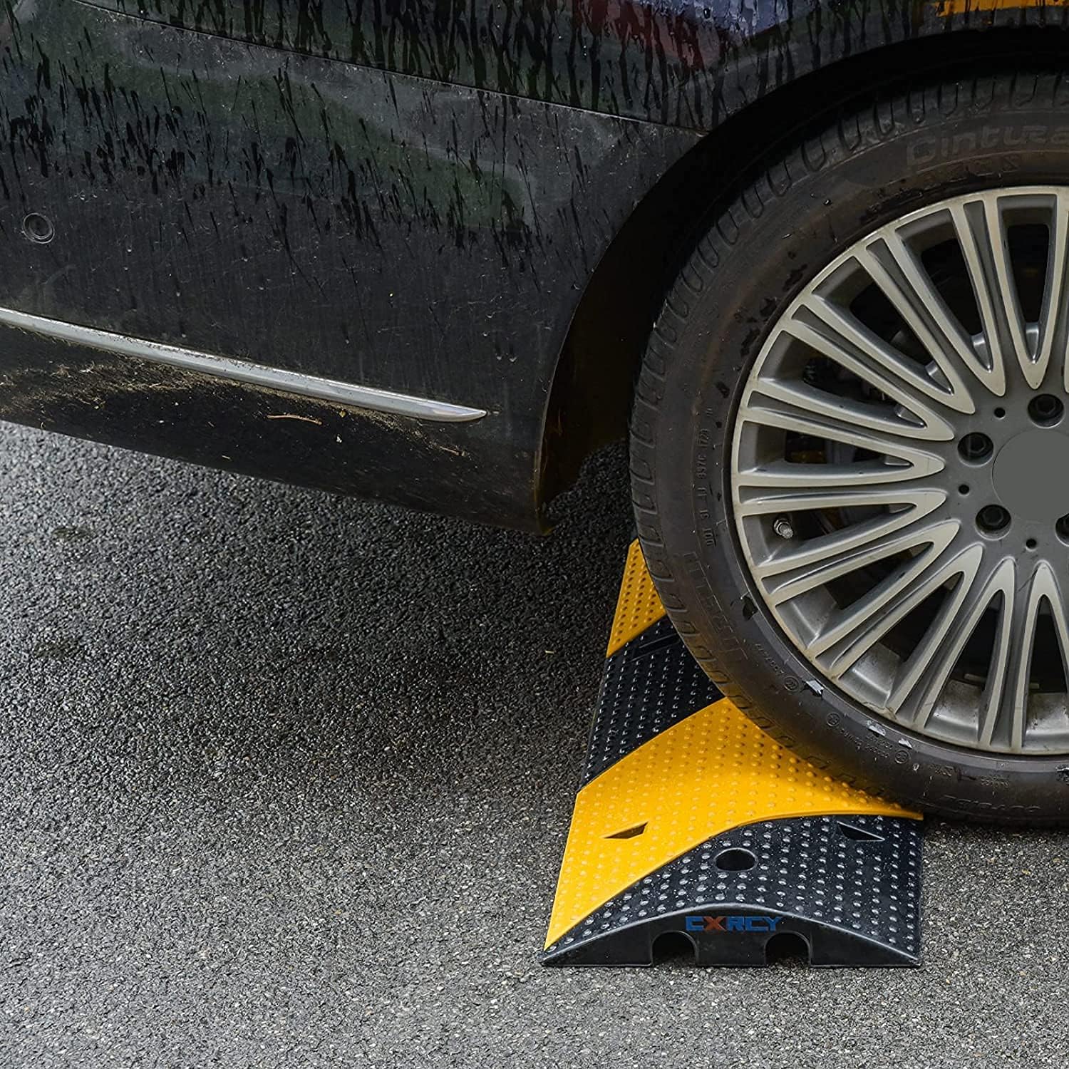 Rubber Speed Bumps 1 Pack 2-Channel Modular Heavy Duty Cable Protector Ramp with 3 Bolts ( 39.4 x 12 W x 2.4 H) G79934