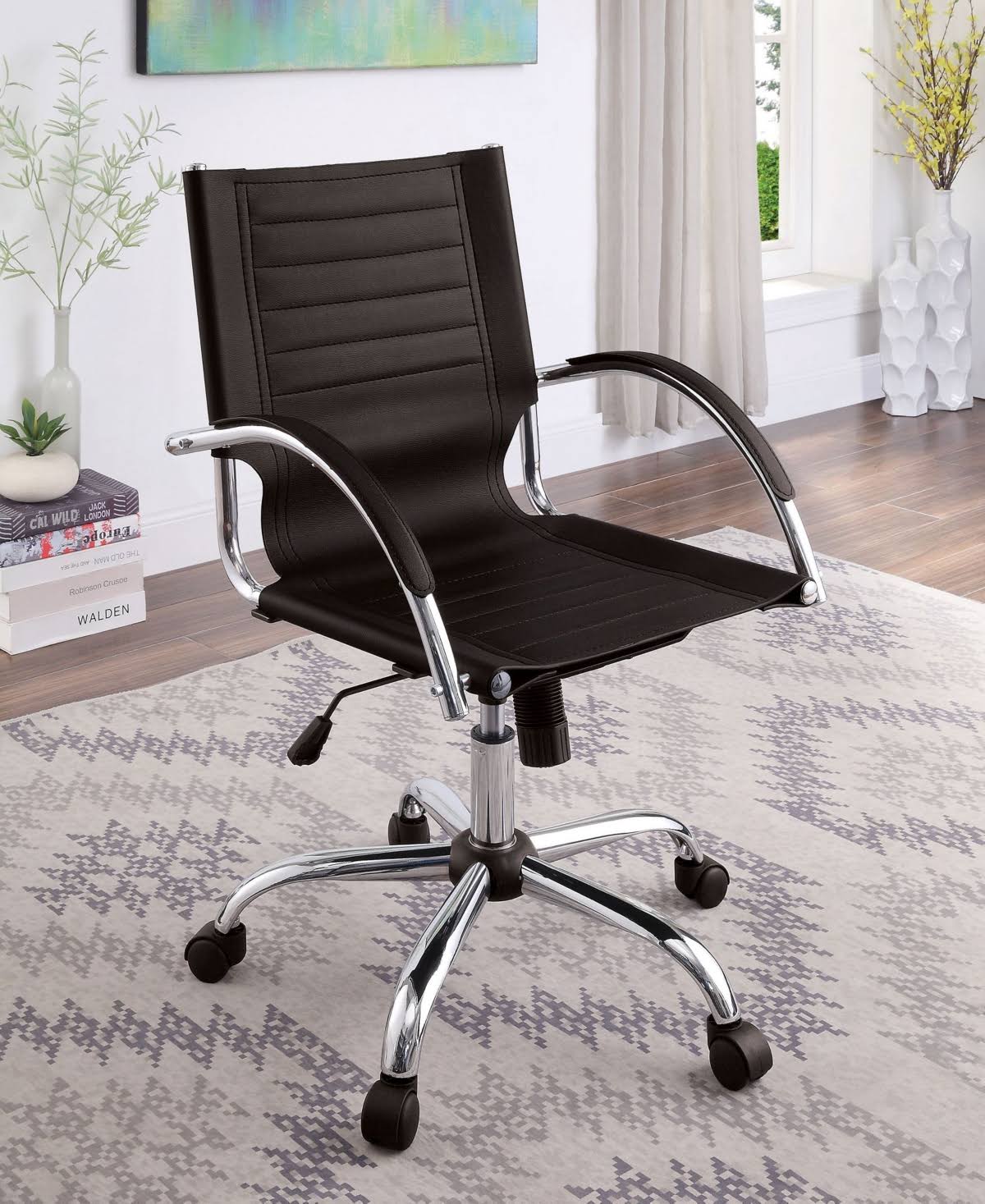 Gray Swivel Base Office Chair D5436